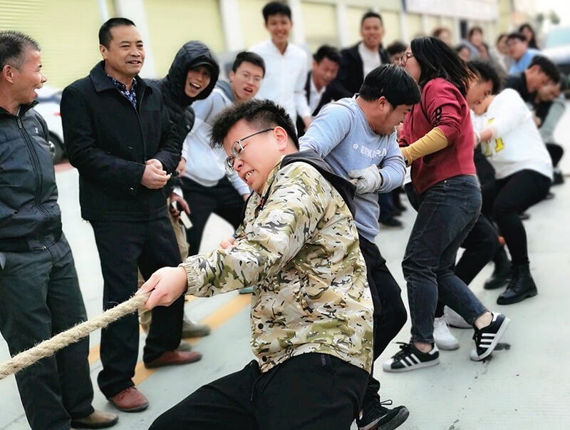 年(nian)會(hui)拔河(he)比賽