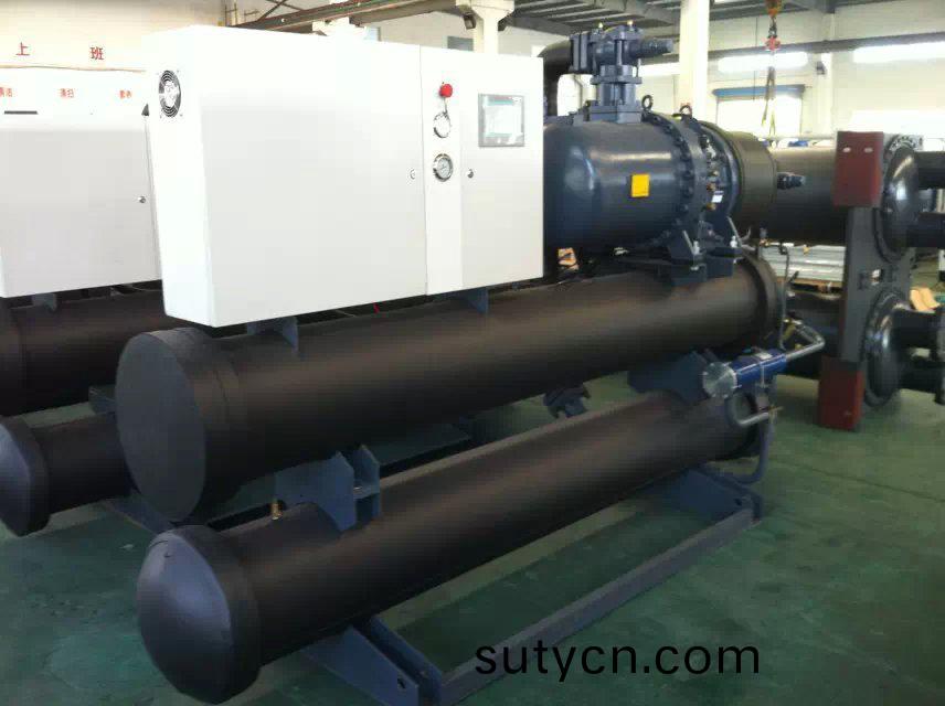 水(shui)源(yuan)熱泵冷(leng)水機(ji)組(zu)